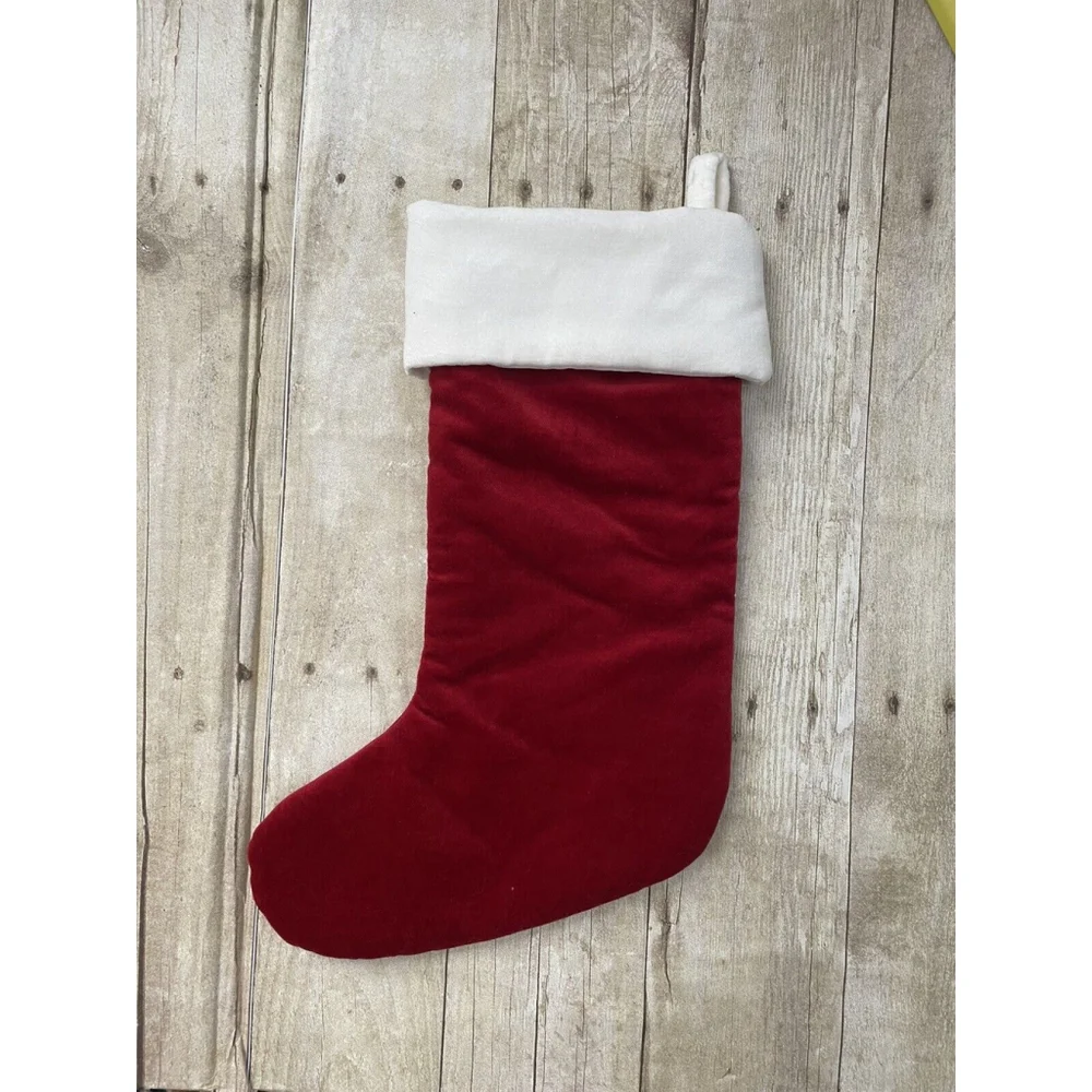 Pottery Barn Small Classic Velvet Stocking Bailey mono Red 2021‎